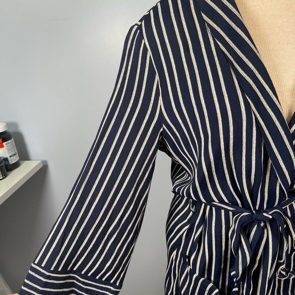 Reformation Blue and White Striped Lightweight Blazer Robe Wrap Mini Dress Sz M - Picture 4 of 6